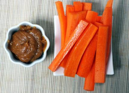 carrots peanut sauce snack
