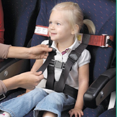regole compagnie aeree per bambini