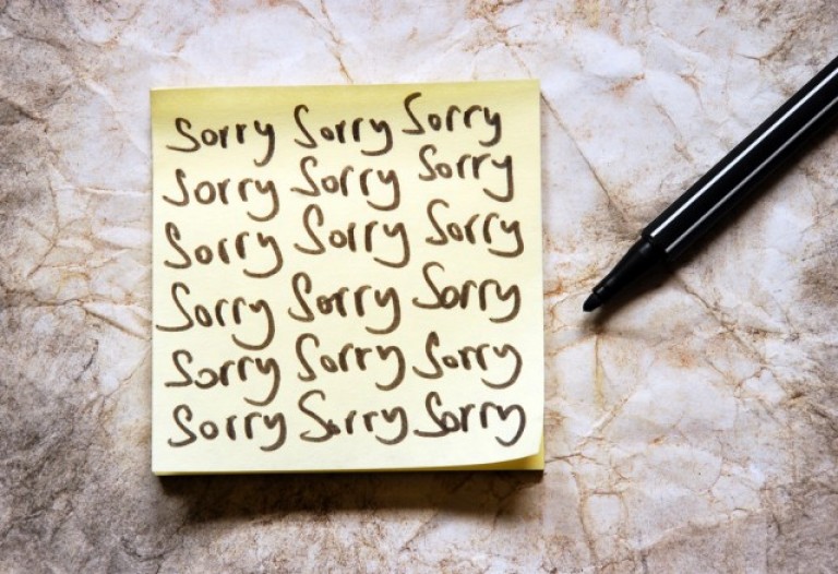 come insegnare bambini chiedere scusa