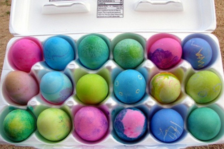 Come colorare uova di Pasqua in modo naturale