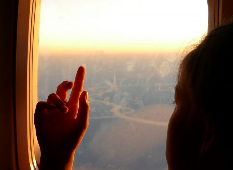 Regole bambini in aereo