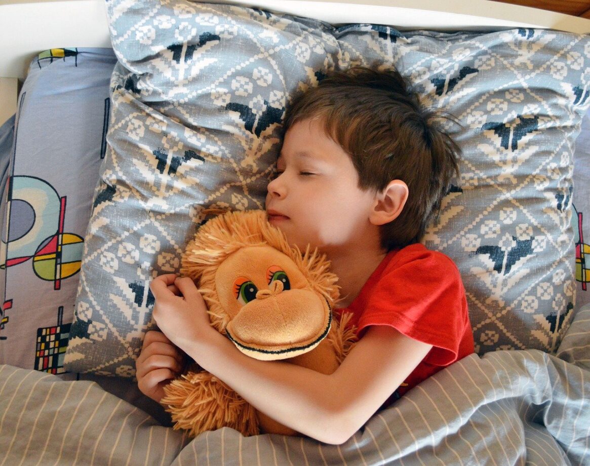 Come aiutare il bambino a fare il sonnellino