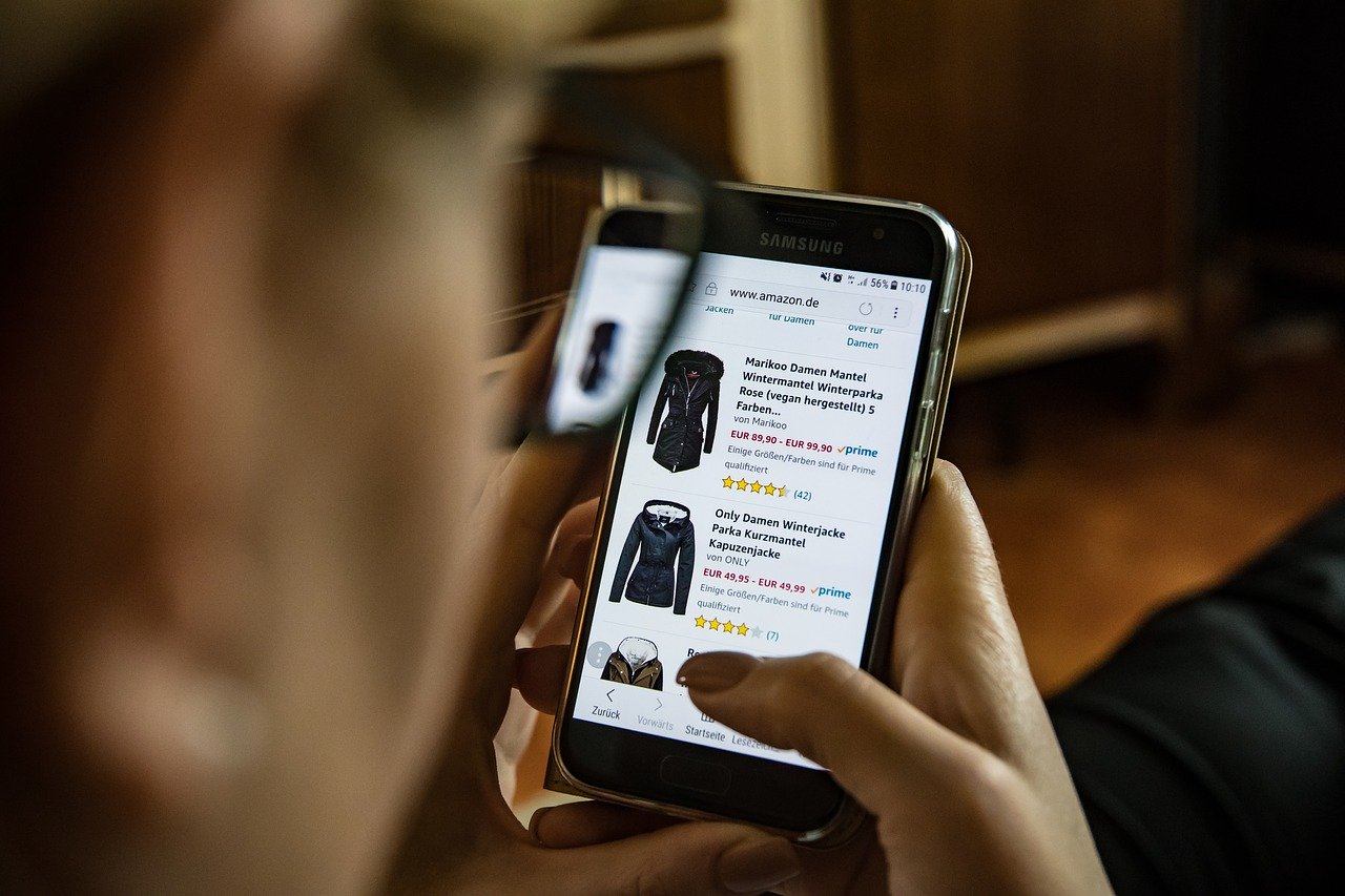 Come comprare abbigliamento per bambini online | Mamme Magazine