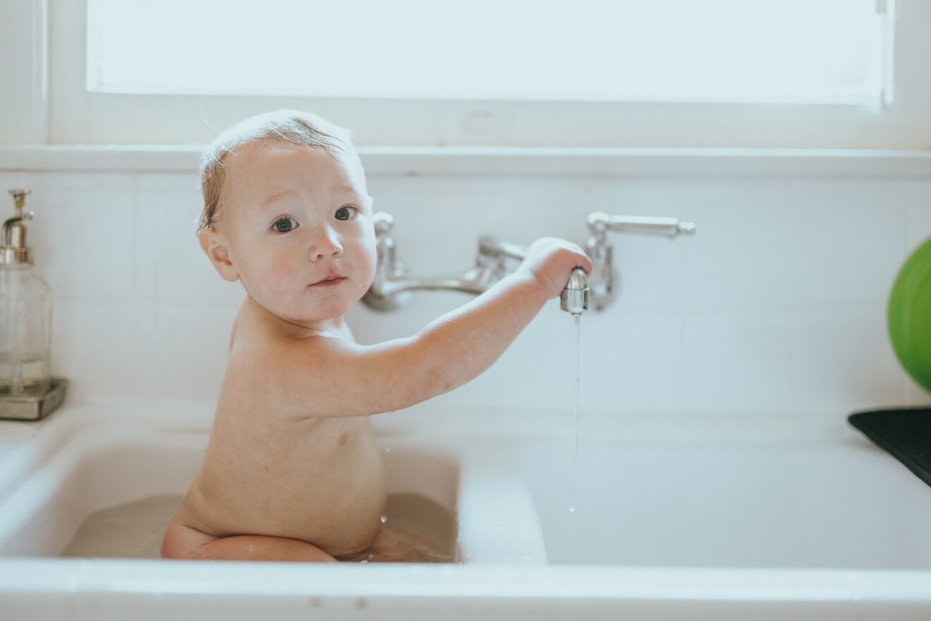 come fare bagnetto neonato senza vasca
