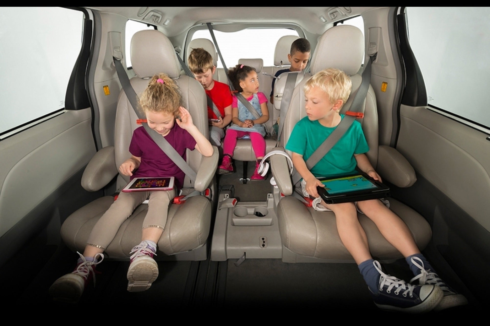 Consigli per viaggi in auto con i bambini