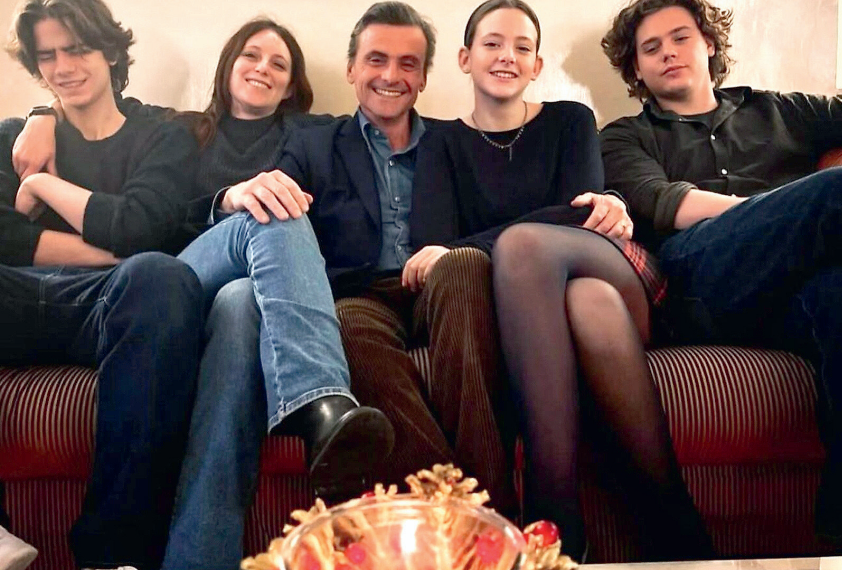 «Ora basta con le parole. I figli un bene del Paese». Parla Carlo Calenda