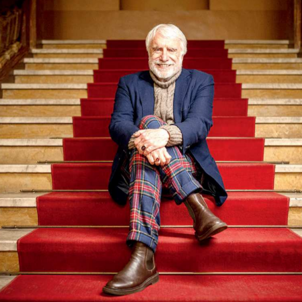 «Tutto finto e ritoccato è un mondo irreale, lo dice lo psichiatra Paolo Crepet