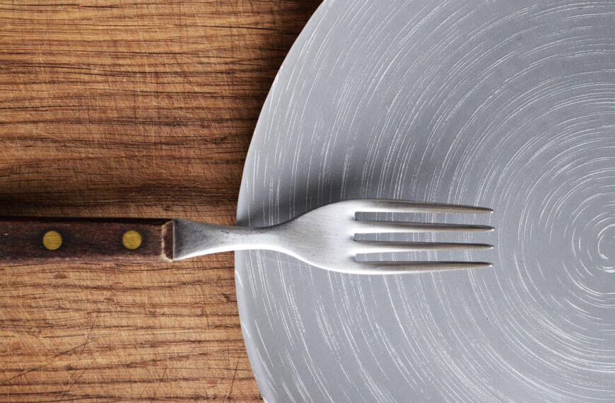 Quando il cibo diventa un urlo d’aiuto. Guida per i genitori nell’emergenza attuale