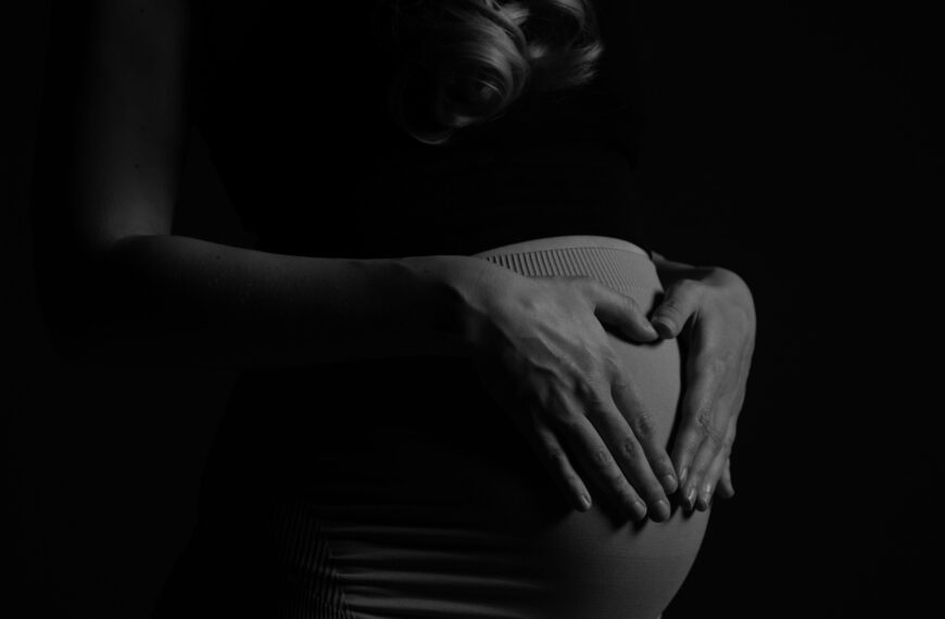 Autismo, l’importanza della prevezione: come intervenire in gravidanza