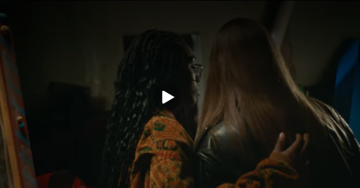 Adolescenti e disturbi dell’alimentazione: lo spot “La vita non è un peso”