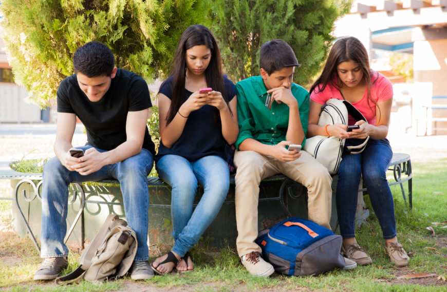 Primi batticuori? Con il cellulare svanisce l’emozione