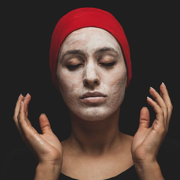 Skincare, un’alleata preziosa: l’importante è non considerarla una guerra contro la pelle