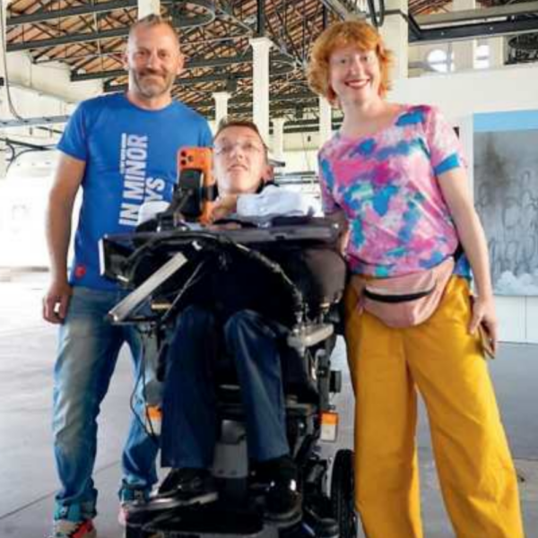 Oltre la diagnosi: Filippo, l’arte, le cure palliative e la fondazione “La Miglior Vita Possibile”