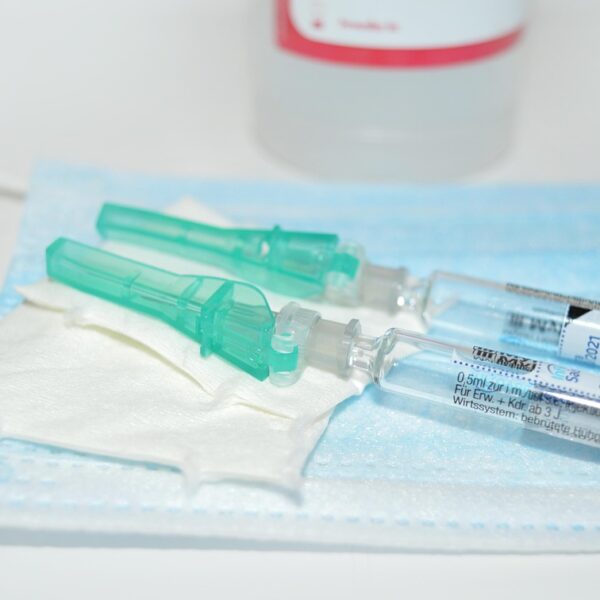 Vaccinazione antinfluenzale: la campagna ministeriale spiega perché il vaccino è un gesto di protezione
