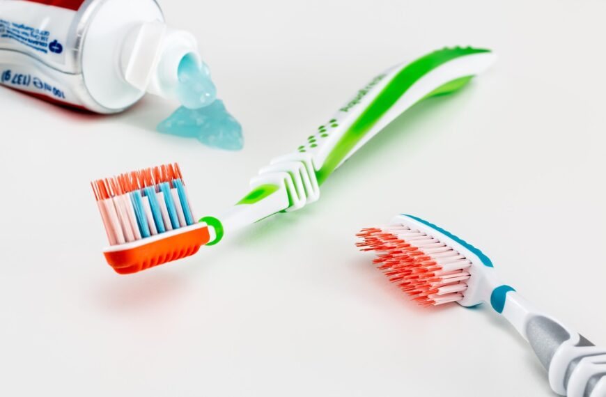 Perdita dei denti, un problema che colpisce anche i giovani